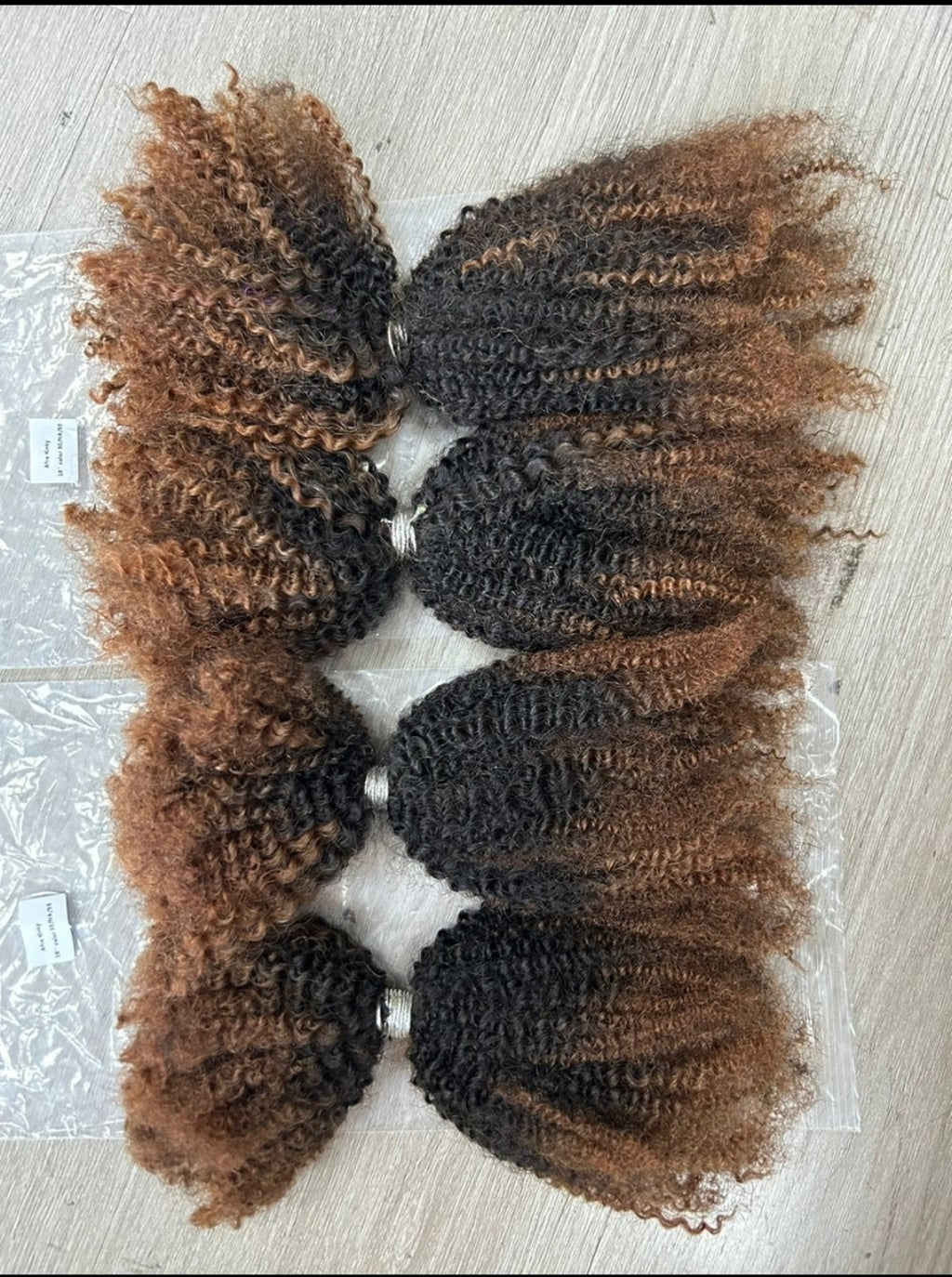 Afro Kinky Bulk Human Hair  couleur 1b/30,  50 g par Paquet